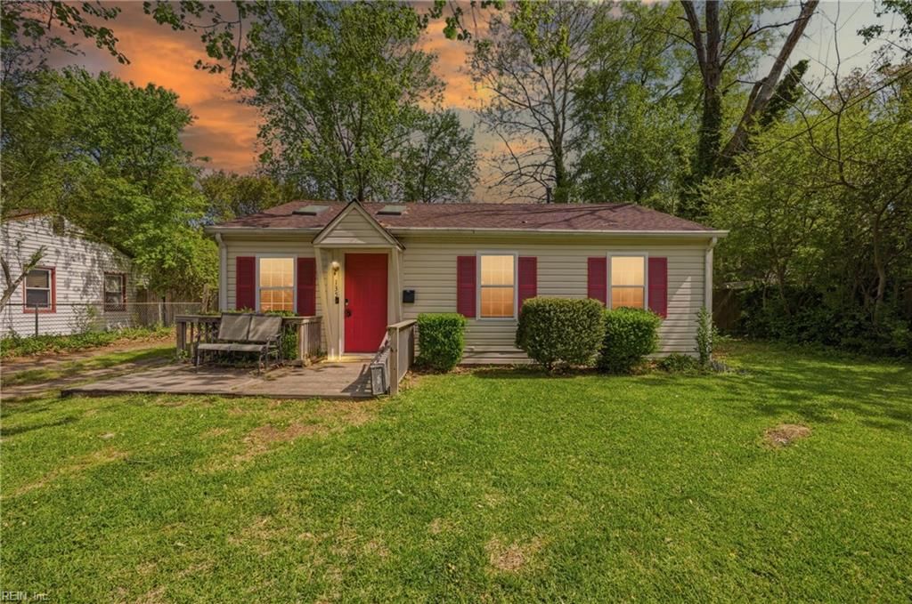 Photo of 135 Peachtree Lane, Hampton, VA 23669 (MLS # 10629333)