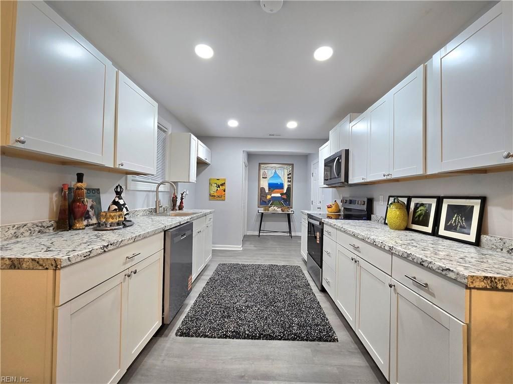 Photo of 2803 Nashville Avenue, Portsmouth, VA 23704 (MLS # 10614852)