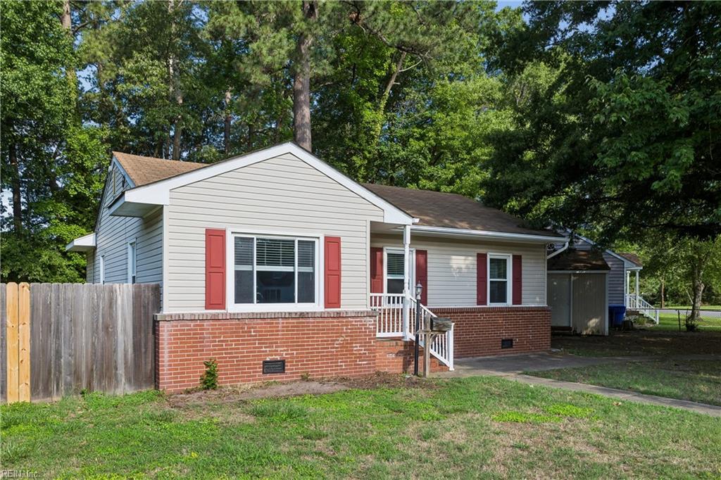 Photo of 612 Sun Court, Newport News, VA 23605 (MLS # 10641984)