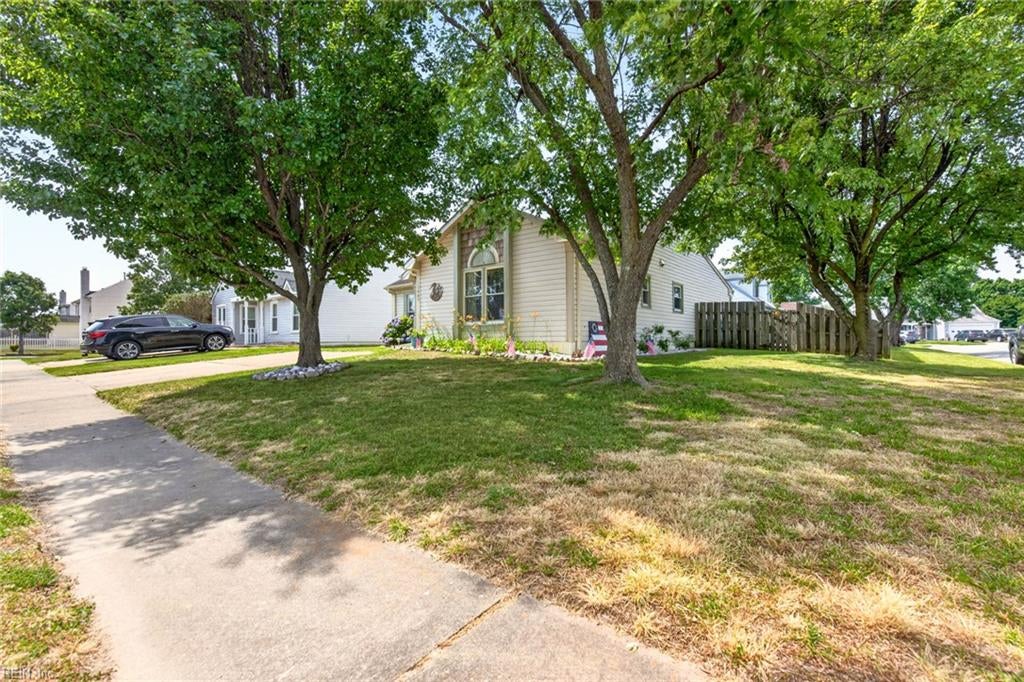 Photo of 1005 Culmer Drive, Virginia Beach, VA 23454 (MLS # 10639249)