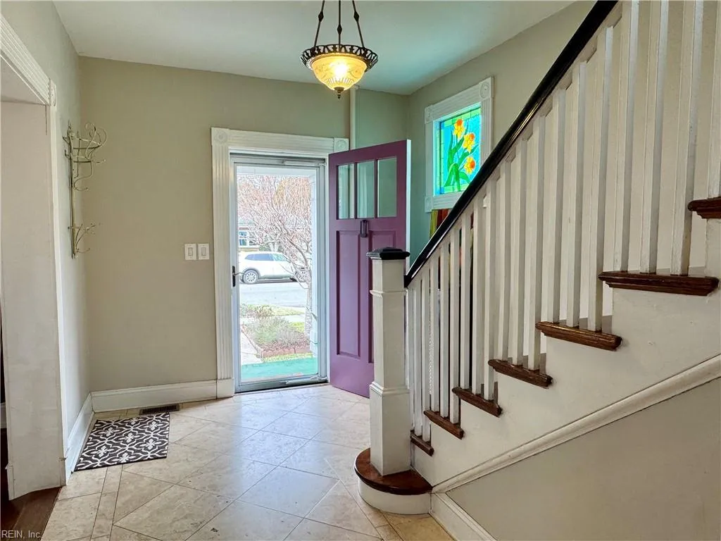 Norfolk, Virginia 23507, United States, 3 Bedrooms Bedrooms, ,2 BathroomsBathrooms,Residential,Active,85104