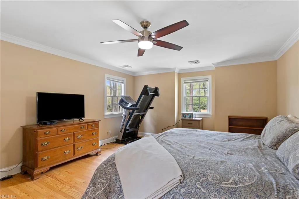 Virginia Beach, Virginia 23452, United States, 5 Bedrooms Bedrooms, ,3 BathroomsBathrooms,Residential,Active,111918