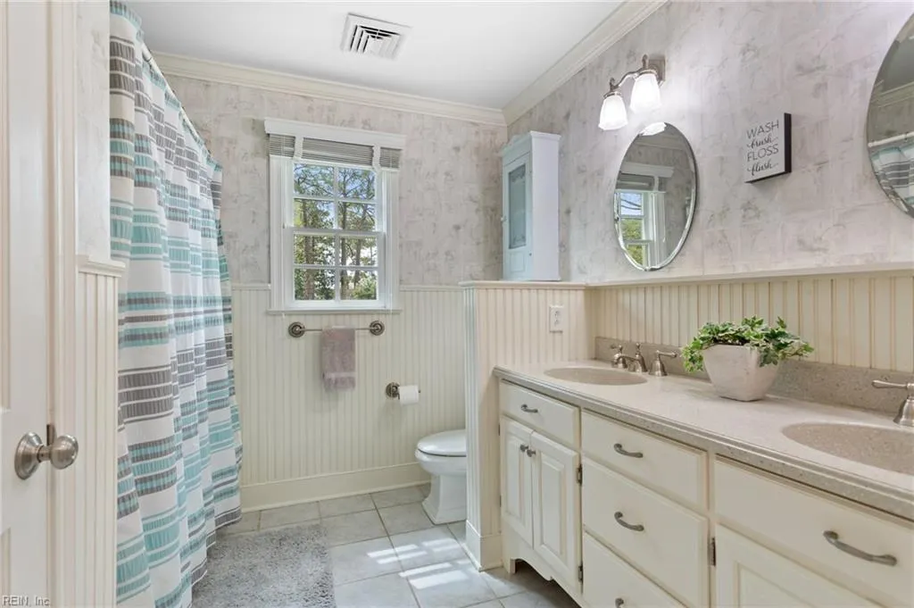 Virginia Beach, Virginia 23452, United States, 5 Bedrooms Bedrooms, ,3 BathroomsBathrooms,Residential,Active,111918