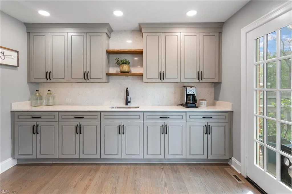 Virginia Beach, Virginia 23452, United States, 5 Bedrooms Bedrooms, ,3 BathroomsBathrooms,Residential,Active,111918