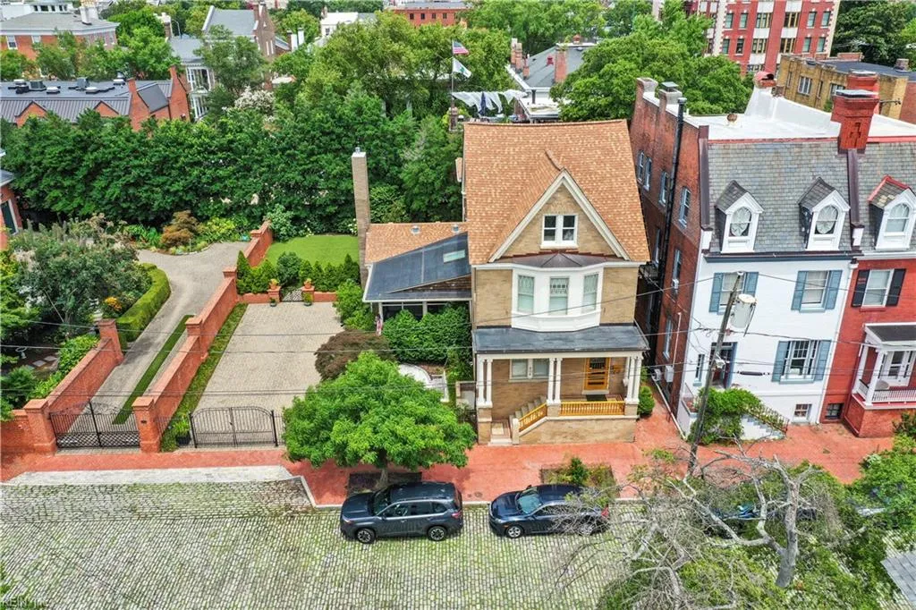 Norfolk, Virginia 23510, United States, 3 Bedrooms Bedrooms, ,4 BathroomsBathrooms,Residential,Active,183198