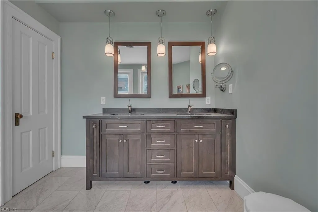 Norfolk, Virginia 23510, United States, 3 Bedrooms Bedrooms, ,4 BathroomsBathrooms,Residential,Active,183198