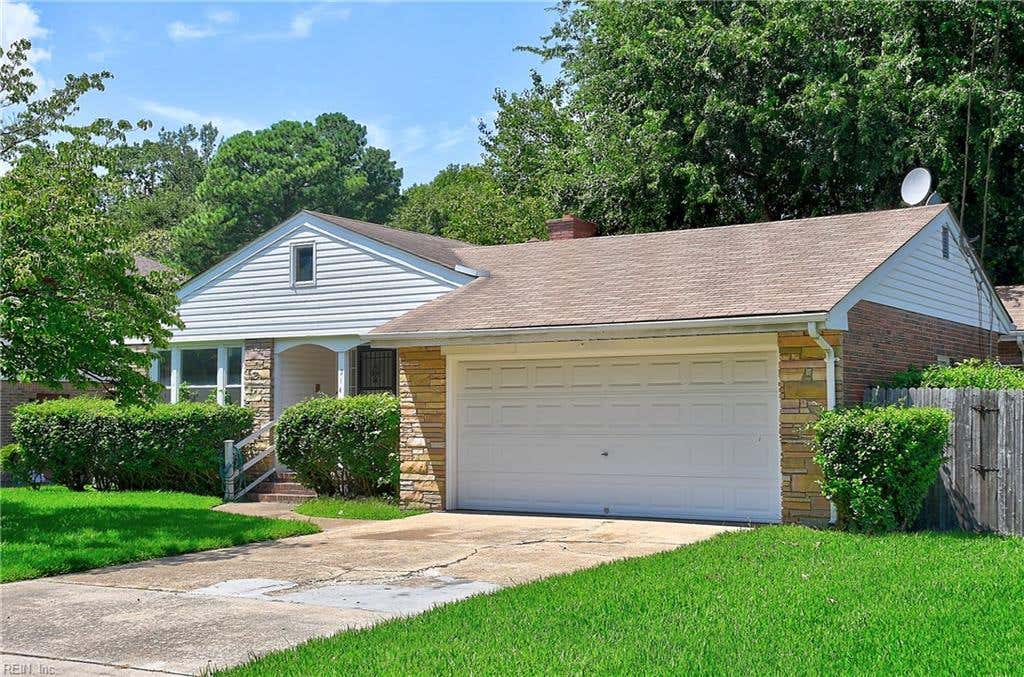 Photo of 714 Edinburg Avenue, Chesapeake, VA 23324 (MLS # 10650522)