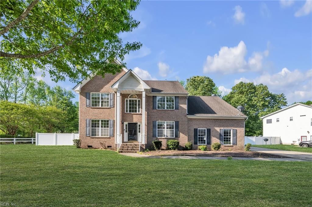 Photo of 101 Woodhaven Dr Drive, Suffolk, VA 23435 (MLS # 10630449)