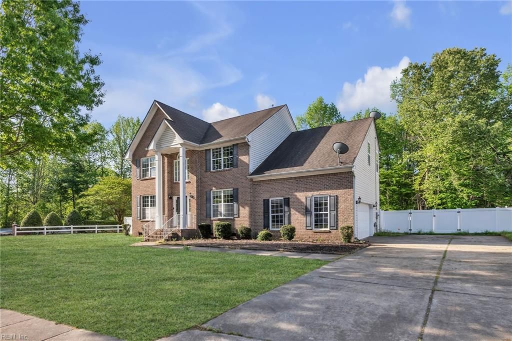 Photo of 101 Woodhaven Dr Drive, Suffolk, VA 23435 (MLS # 10630449)