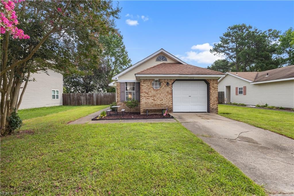 1952 Gravenhurst Drive, Virginia Beach, VA, 23464