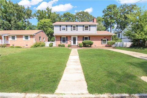 Photo of 17 Cale Circle, Newport News, VA 23606 (MLS # 10608956)