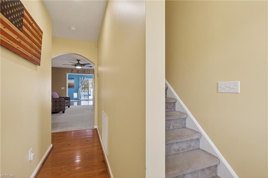 Photo of 102 Kings Point Avenue, Smithfield, VA 23430 (MLS # 10624176)