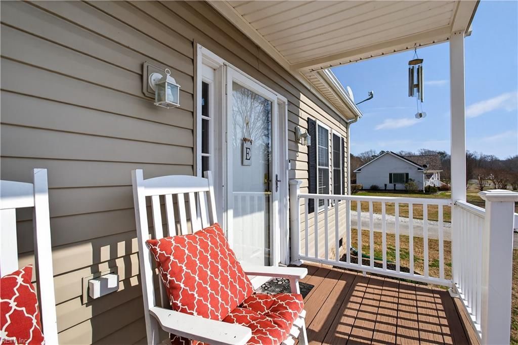 Photo of 102 Kings Point Avenue, Smithfield, VA 23430 (MLS # 10624176)