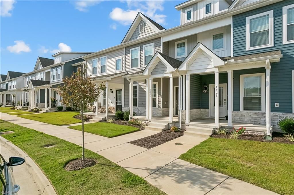 Photo of 1527 Auckland Court, Newport News, VA 23608 (MLS # 10615846)