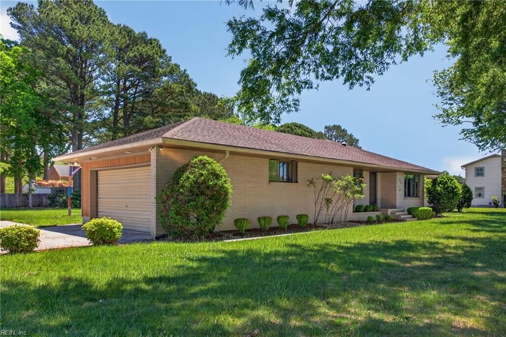 Photo of 500 Moonefield Drive, Smithfield, VA 23430 (MLS # 10634075)