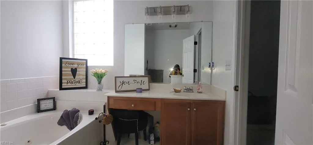 Suffolk, Virginia 23434, United States, 4 Bedrooms Bedrooms, ,3 BathroomsBathrooms,Residential,Active,150531