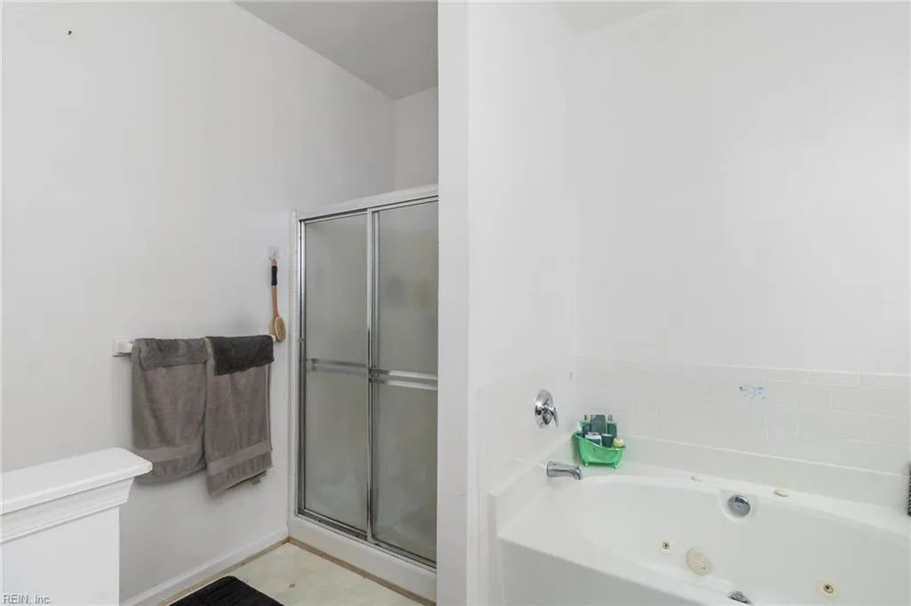 Suffolk, Virginia 23434, United States, 4 Bedrooms Bedrooms, ,3 BathroomsBathrooms,Residential,Active,150531