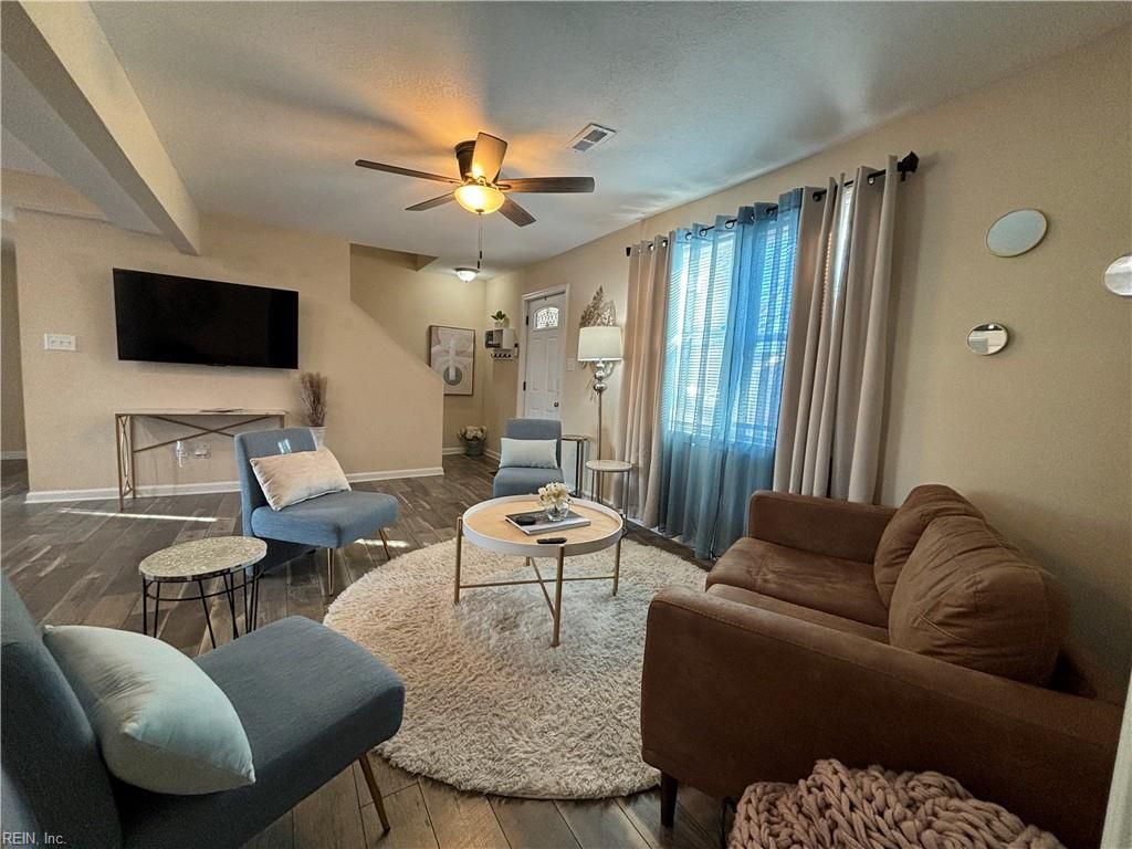 Photo of 2730 Myrtle Avenue, Norfolk, VA 23504 (MLS # 10623231)