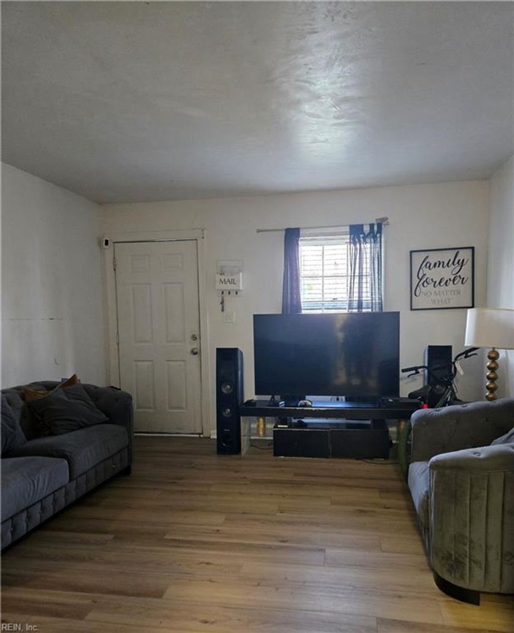 Photo of 19 Carver Circle, Portsmouth, VA 23701 (MLS # 10621609)