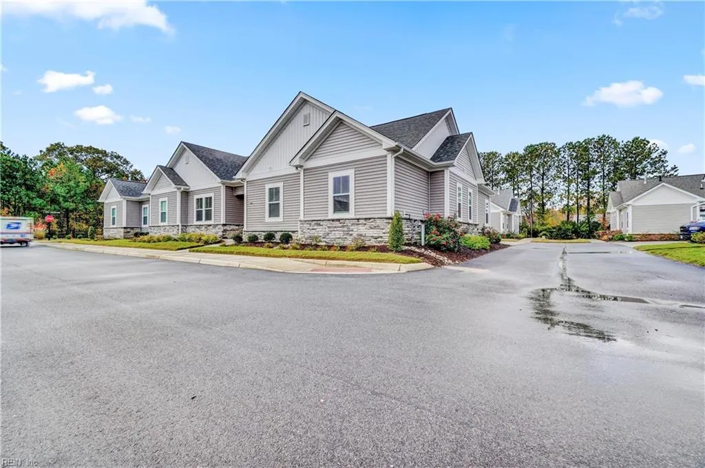 Suffolk, Virginia 23435, United States, 4 Bedrooms Bedrooms, ,3 BathroomsBathrooms,Residential,Active,239122