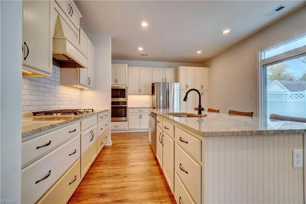 Suffolk, Virginia 23435, United States, 4 Bedrooms Bedrooms, ,3 BathroomsBathrooms,Residential,Active,239122