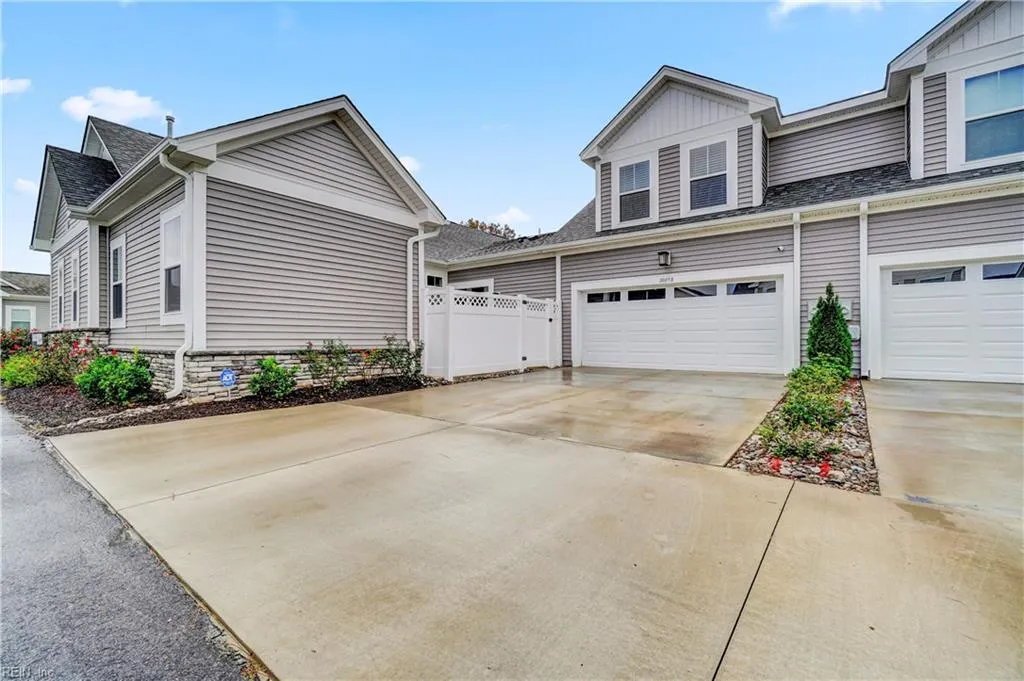 Suffolk, Virginia 23435, United States, 4 Bedrooms Bedrooms, ,3 BathroomsBathrooms,Residential,Active,239122