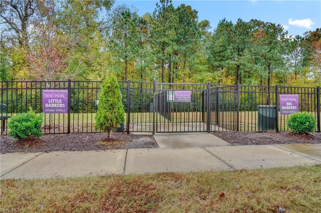 Suffolk, Virginia 23435, United States, 4 Bedrooms Bedrooms, ,3 BathroomsBathrooms,Residential,Active,239122