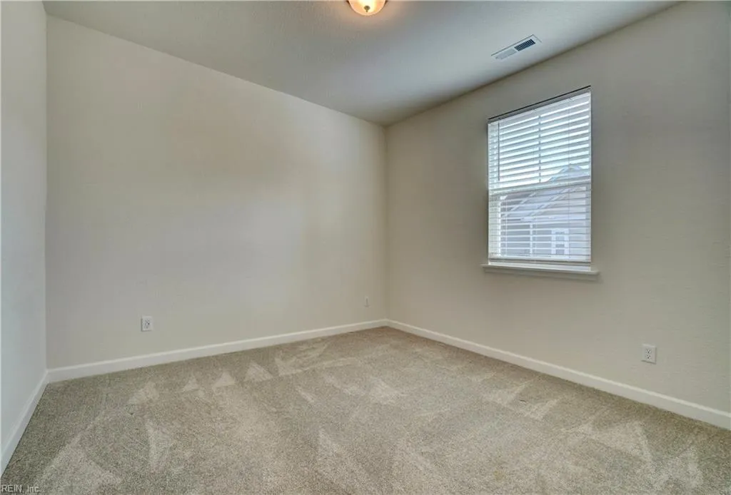 Suffolk, Virginia 23435, United States, 4 Bedrooms Bedrooms, ,3 BathroomsBathrooms,Residential,Active,239122