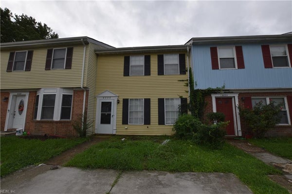 6006 EDGELAKE DR, VIRGINIA BEACH, VA 23464 - Image 33db633e7d06210f3daca90b3206f0b7/1125742108