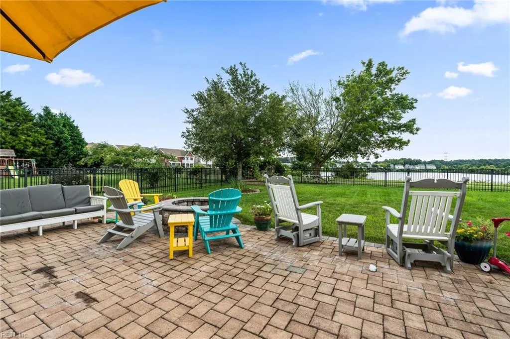 Suffolk, Virginia 23435, United States, 4 Bedrooms Bedrooms, ,4 BathroomsBathrooms,Residential,Pending,25692