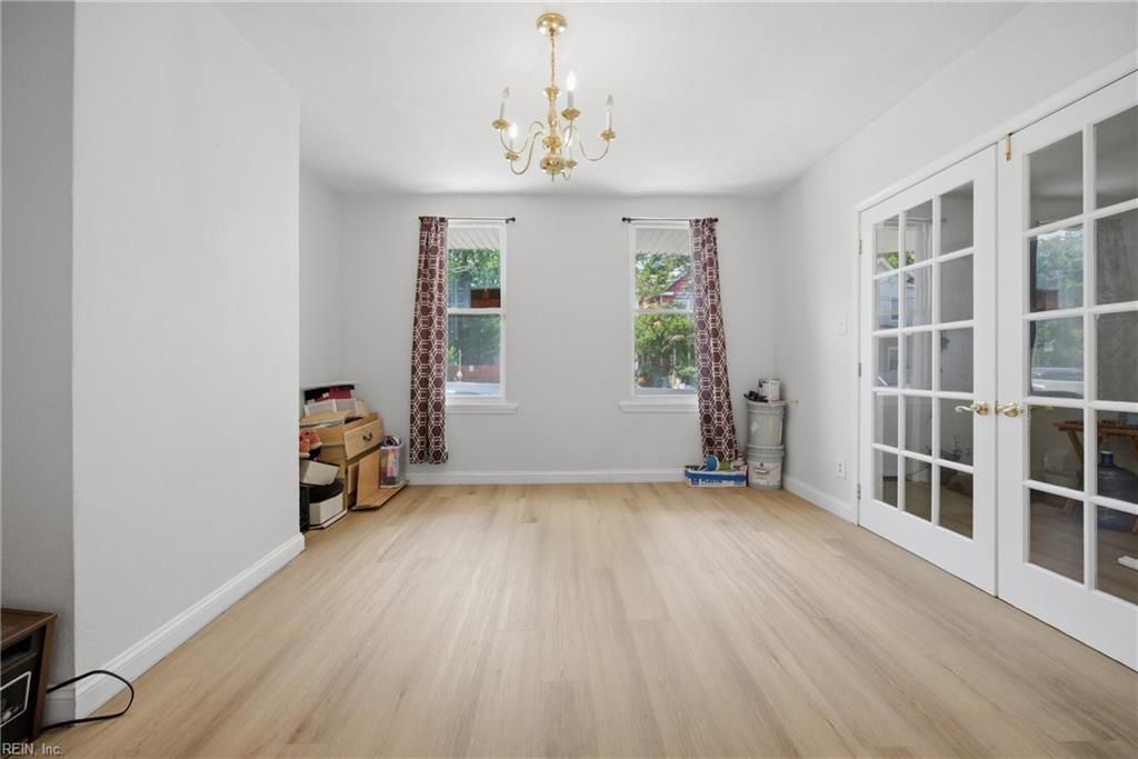Photo of 2424 West Avenue, Norfolk, VA 23504 (MLS # 10635690)