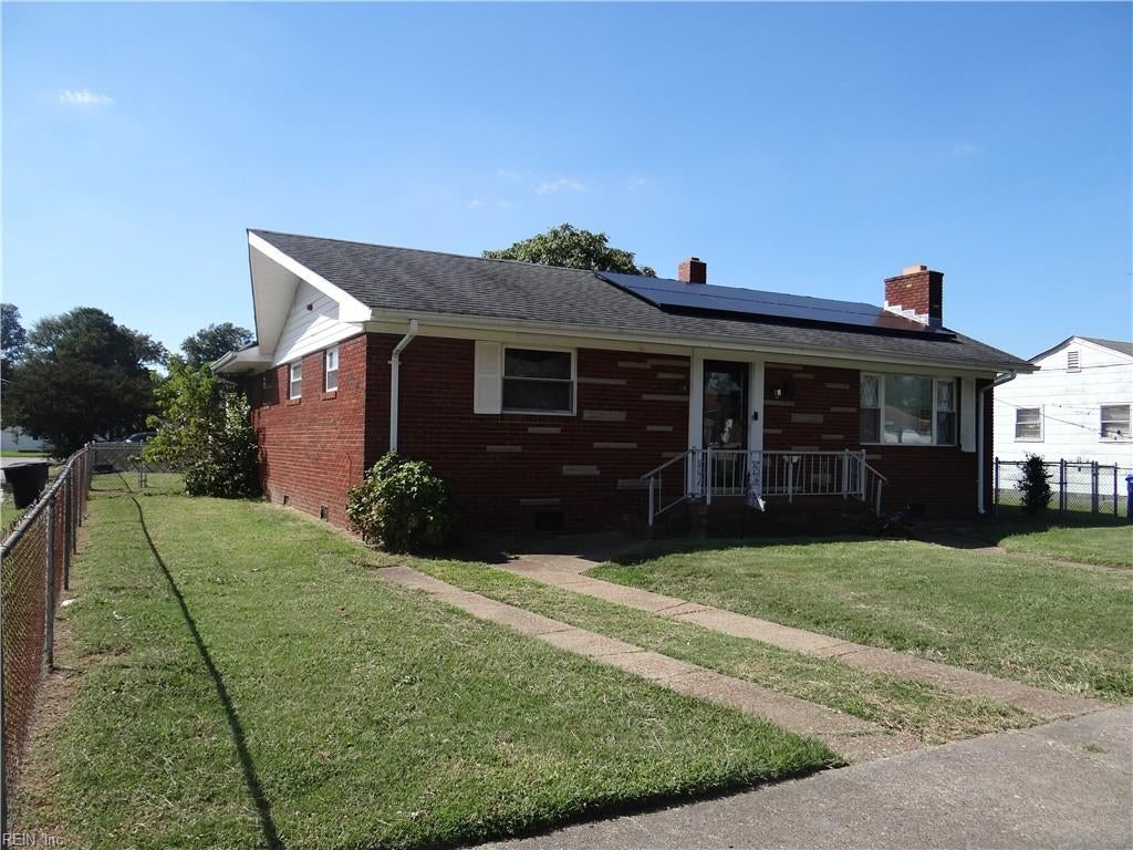 Photo of 118 Woodstock Street, Portsmouth, VA 23701 (MLS # 10656558)