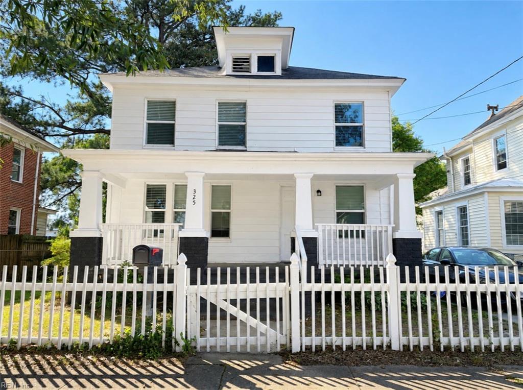 Photo of 325 S Main Street, Suffolk, VA 23434 (MLS # 10652272)