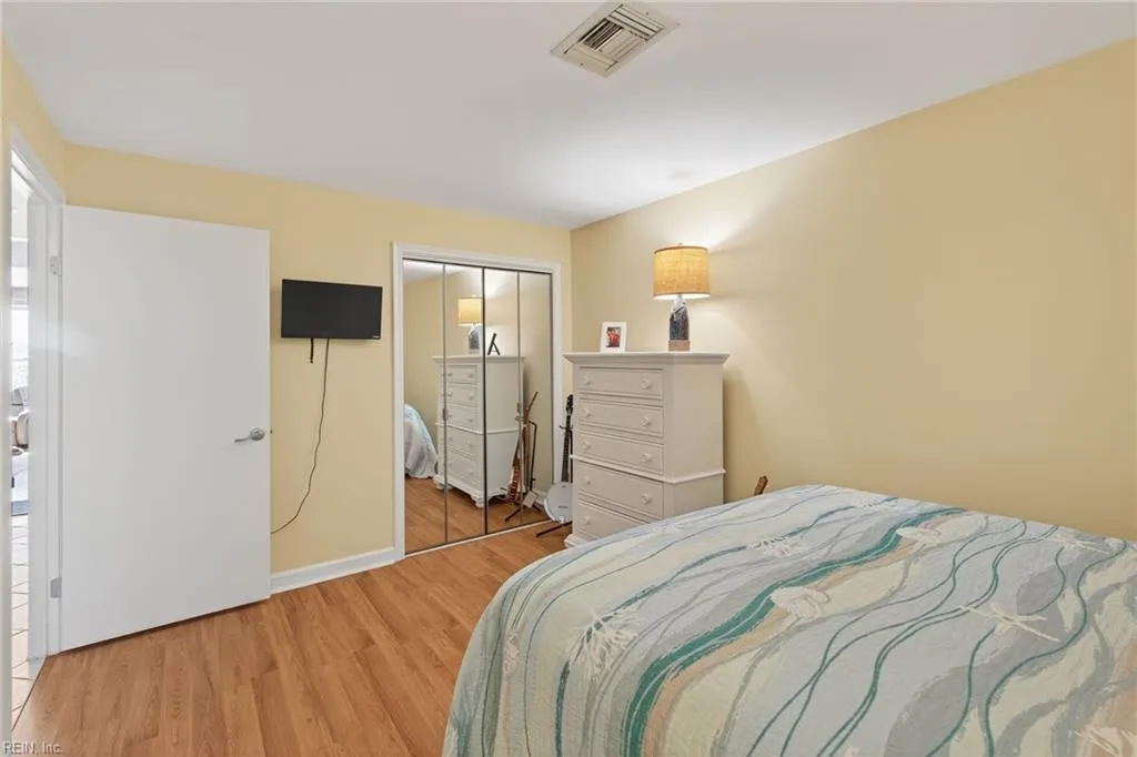 Virginia Beach, Virginia 23451, United States, 2 Bedrooms Bedrooms, ,2 BathroomsBathrooms,Residential,Active,233650