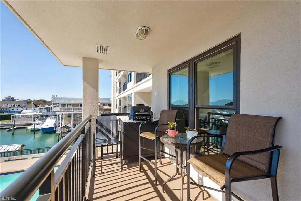 Virginia Beach, Virginia 23451, United States, 2 Bedrooms Bedrooms, ,2 BathroomsBathrooms,Residential,Active,233650