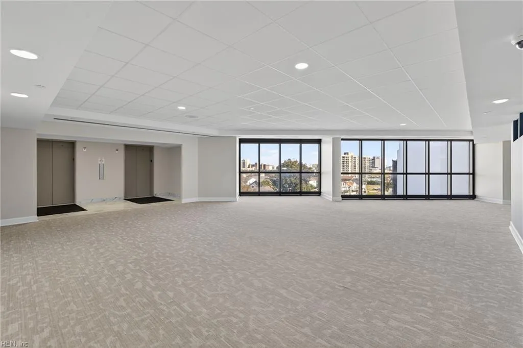 Virginia Beach, Virginia 23451, United States, 2 Bedrooms Bedrooms, ,2 BathroomsBathrooms,Residential,Active,233650