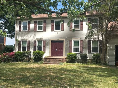 Photo of 5408 Montague Circle, Virginia Beach, VA 23464 (MLS # 10631198)