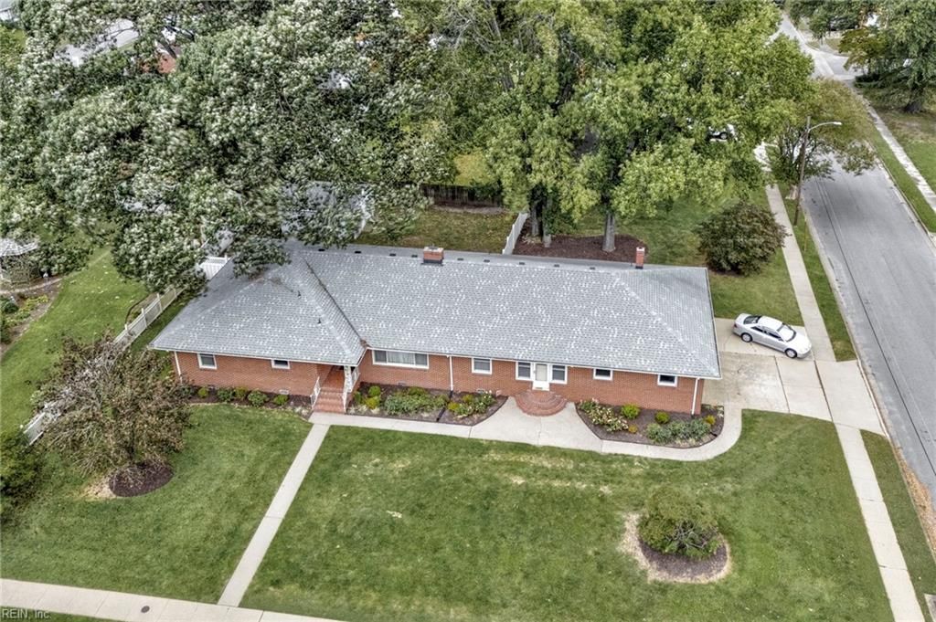 Photo of 301 Faulk Road, Norfolk, VA 23502 (MLS # 10612298)