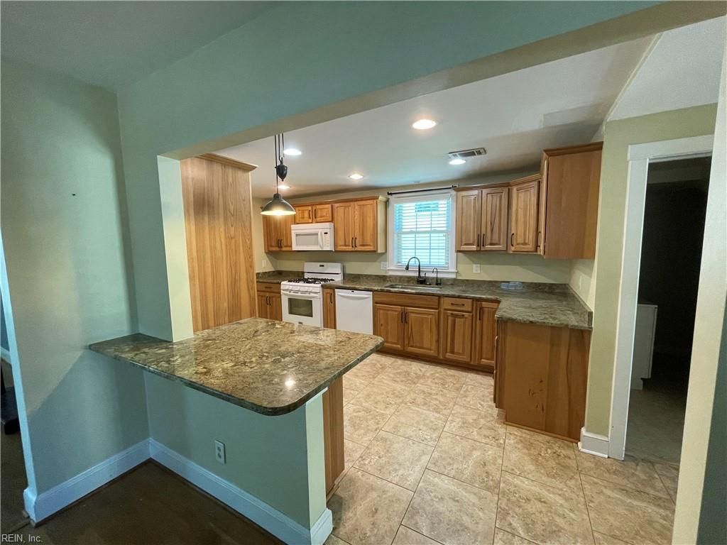 Photo of 223 E Lorengo Avenue, Norfolk, VA 23503 (MLS # 10639434)