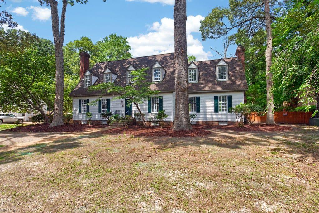 Photo of 3312 Upper Palace Green, Virginia Beach, VA 23452 (MLS # 10642613)