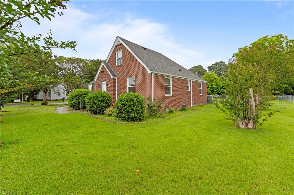 1309 George Washington HWY N