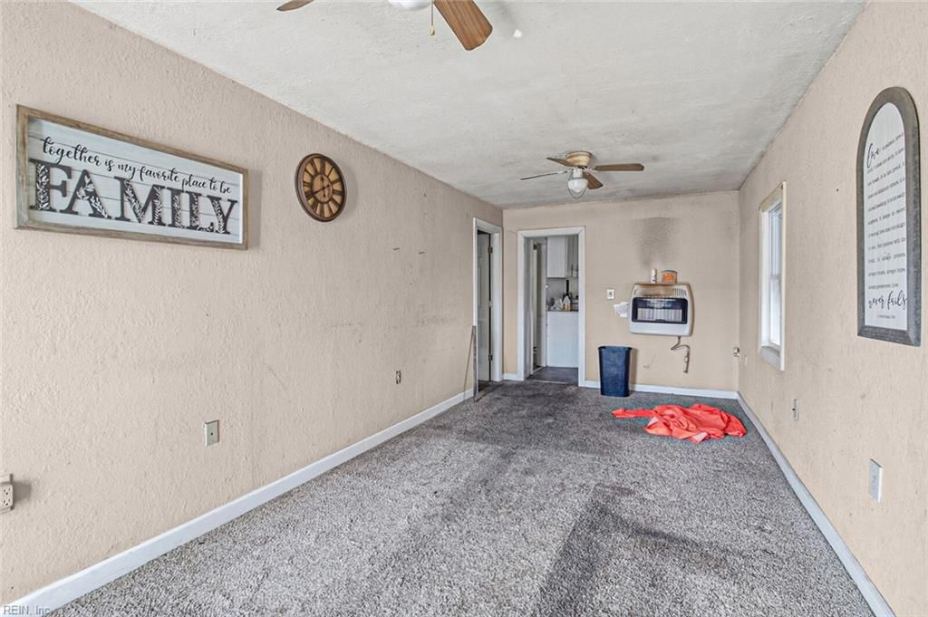 Photo of 345 Tabbs Lane, Newport News, VA 23602 (MLS # 10616352)