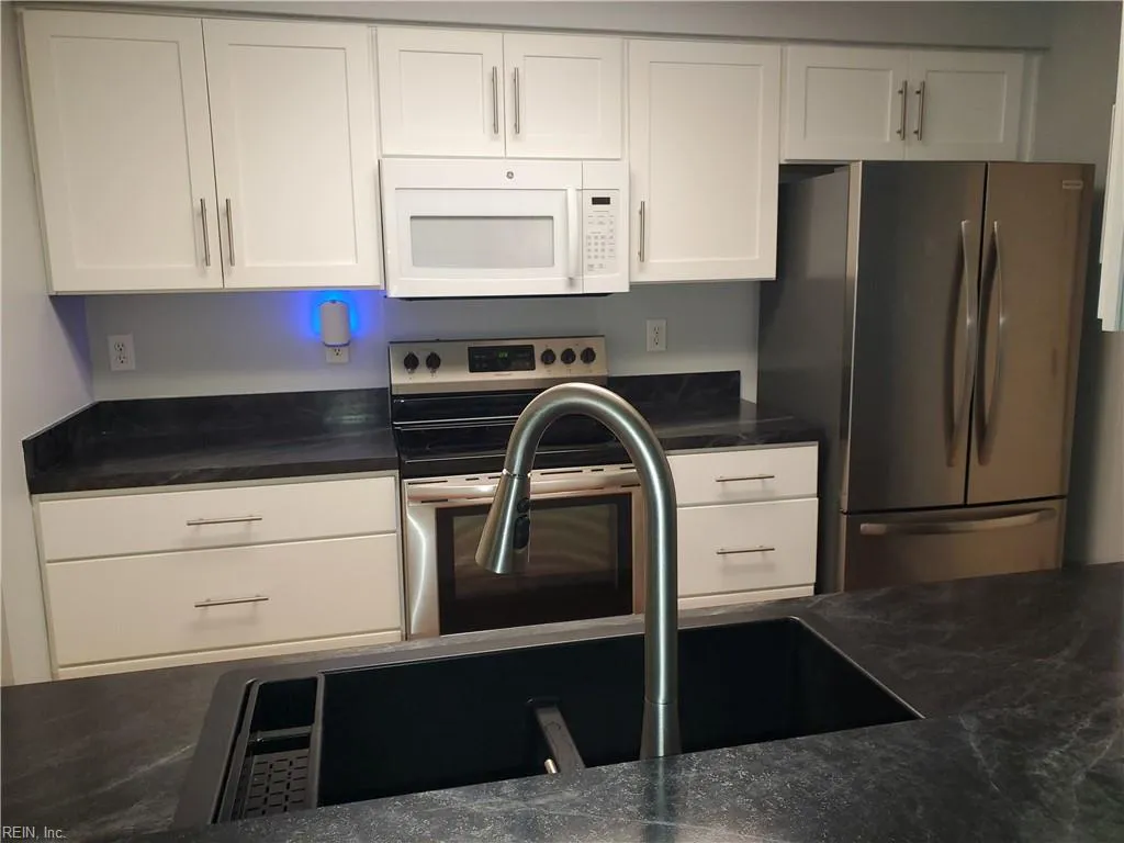 Chesapeake, Virginia 23320, United States, 2 Bedrooms Bedrooms, ,3 BathroomsBathrooms,Residential,Active,146778