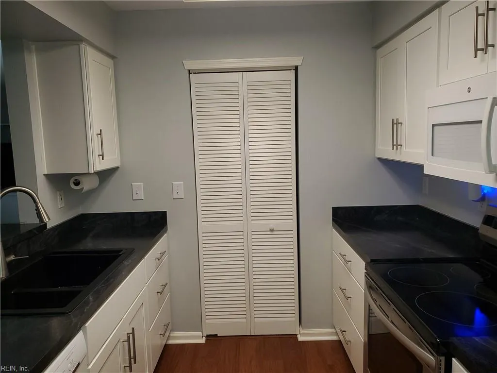 Chesapeake, Virginia 23320, United States, 2 Bedrooms Bedrooms, ,3 BathroomsBathrooms,Residential,Active,146778