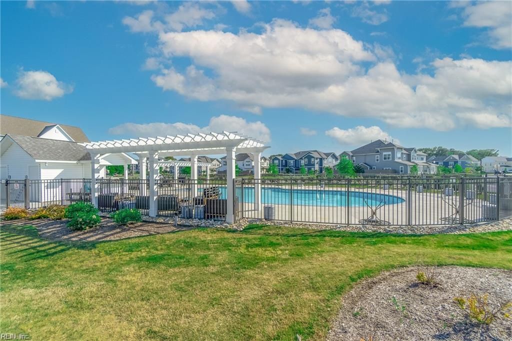 Photo of 1732 Dromolin Drive #303, Virginia Beach, VA 23456 (MLS # 10623770)