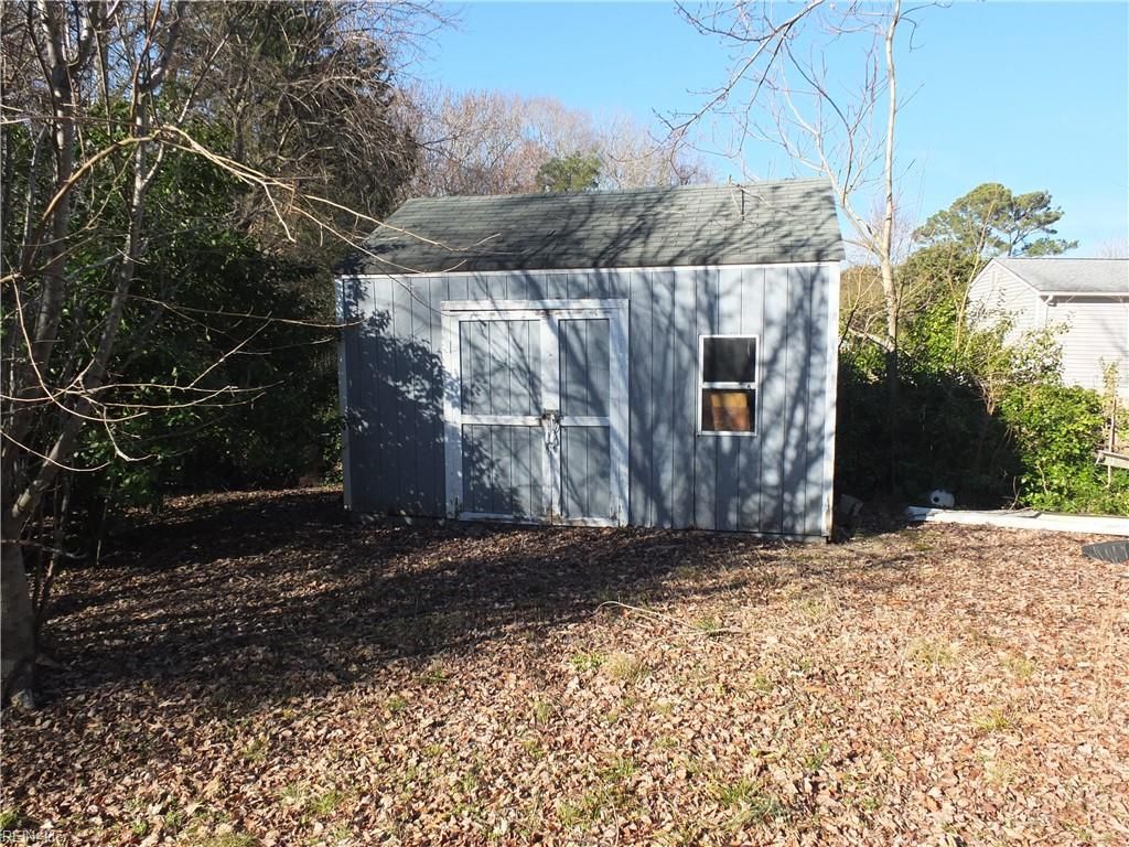 Photo of 228 Colony Road, Newport News, VA 23602 (MLS # 10618126)