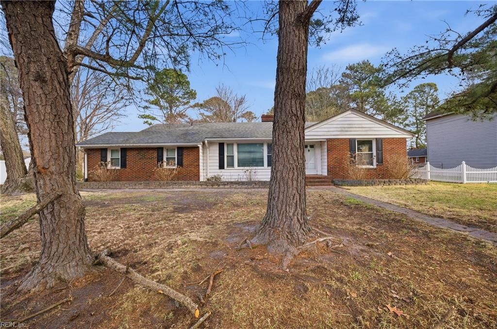 Photo of 4004 Oak Drive, Chesapeake, VA 23321 (MLS # 10623473)