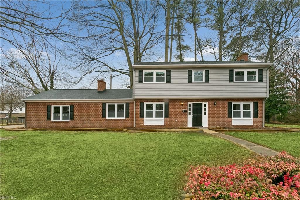 Photo of 4 Alexander Drive, Hampton, VA 23664 (MLS # 10621044)
