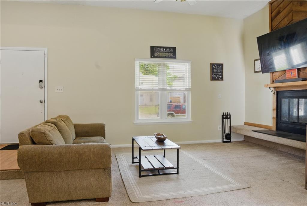 3885 Sweetbriar CT