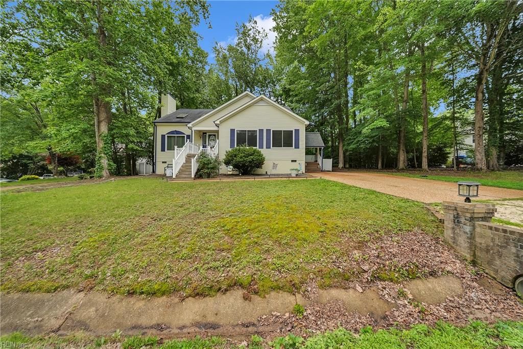 Photo of 106 Copperfield, Williamsburg, VA 23185 (MLS # 10634701)